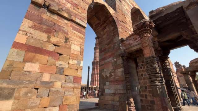 Exploring Qutb Minar: Delhi's Iconic Historic Tower