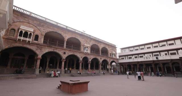 Exploring The Historic Rajwada Palace Courtyard in Indore
