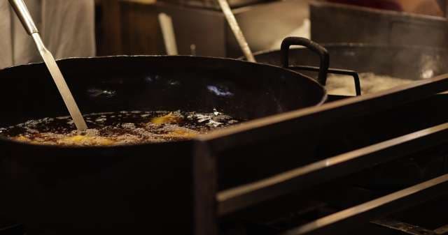 Mastering Deep Frying Techniques in a Professional Kitchen