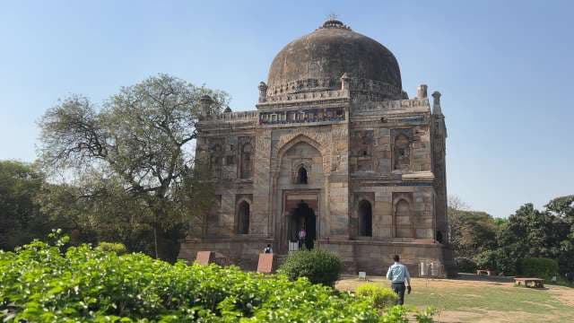 Exploring Lodi Gardens: Iconic Tombs in New Delhi