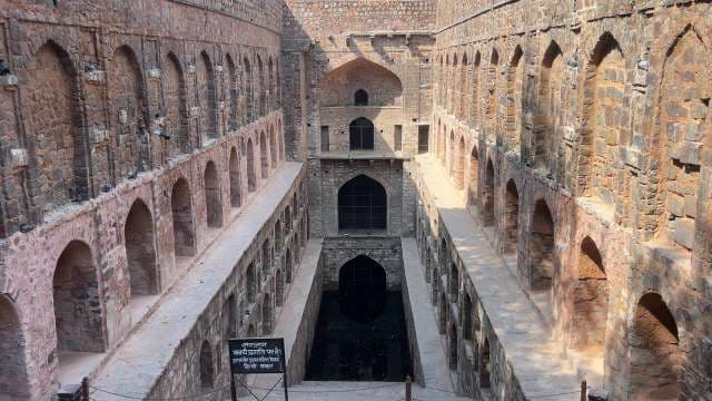 Exploring Agrasen Ki Baoli: Ancient Stepwell Architecture in Delhi
