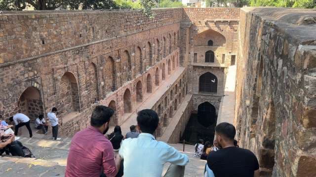 Exploring Agrasen Ki Baoli: Ancient Stepwell in New Delhi