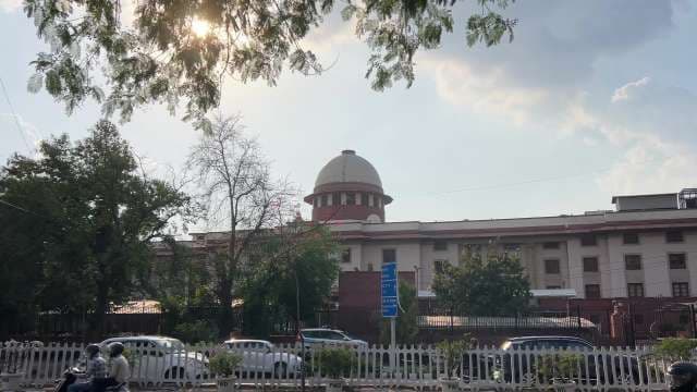 Supreme Court of India: Iconic New Delhi Landmark in Sunlight