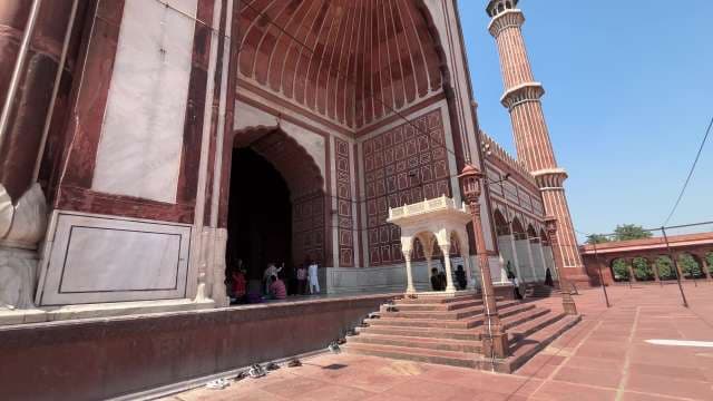 Exploring Jama Masjid: Delhi’s Grand Mughal Mosque