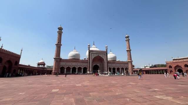 Jama Masjid Delhi: Exploring India's Largest Historic Mosque