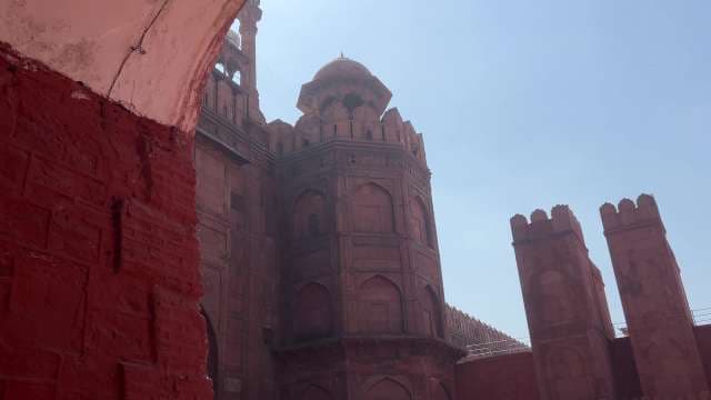 Majestic View of Red Fort’s Historic Architecture in Delhi