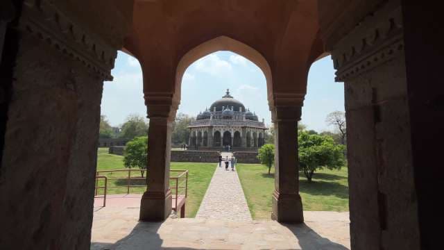 Exploring Lodi Gardens: Historic Tombs in New Delhi