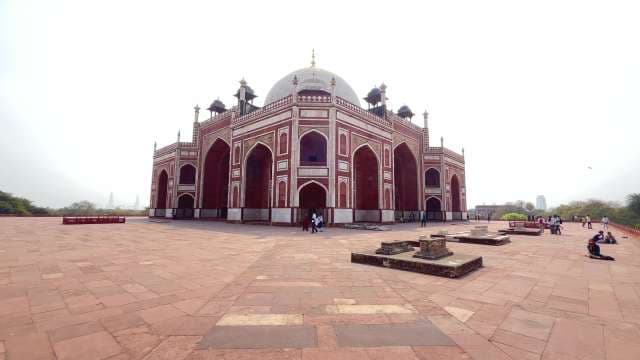 Exploring Humayun's Tomb: Delhi's Iconic Mughal Masterpiece