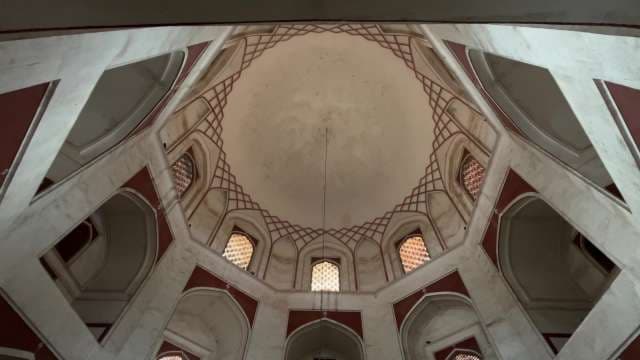 Inside the Majestic Dome of Humayun's Tomb in Delhi