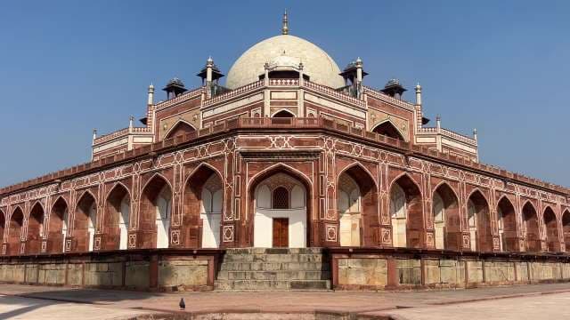 Humayun's Tomb: Majestic Mughal Architecture in Delhi