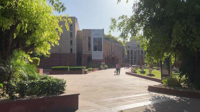 National Gallery of Modern Art New Delhi Exterior Walkthrough