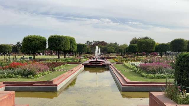 Majestic Formal Garden With Central Fountain in New Delhi