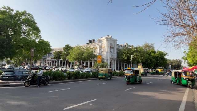 Bustling Connaught Place: Street Life and Iconic Architecture in Delhi