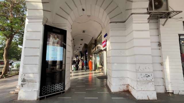 Heritage Walk Under Arches of Connaught Place, New Delhi