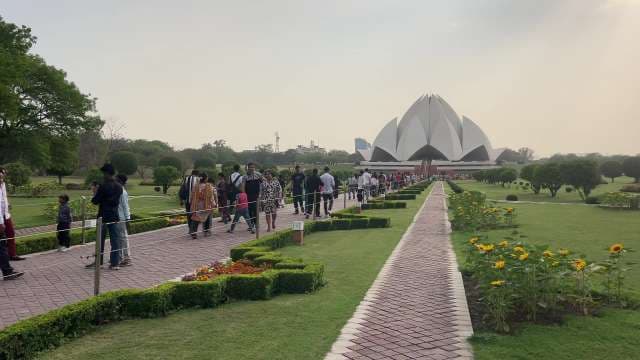 Lotus Temple Delhi: Crowds Visit Iconic Modern Landmark