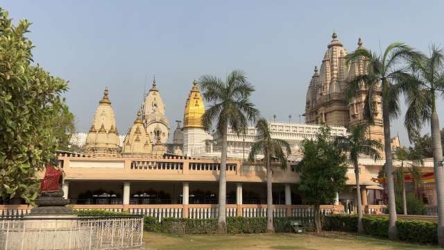 Stunning View of Shri Kashi Vishwanath Temple Complex