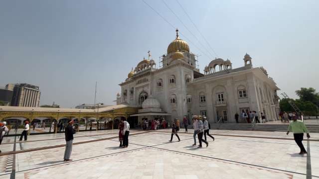 Gurudwara Bangla Sahib: Iconic Sikh Temple in New Delhi