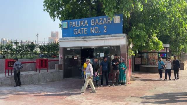 Exploring Palika Bazaar: Delhi’s Iconic Underground Shopping Market