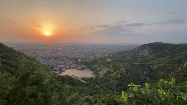 Stunning Jaipur Cityscape and Sunset From Nahargarh Fort Hills