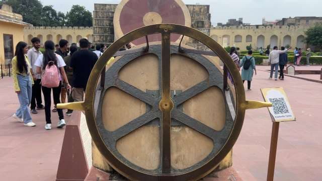 Kranti Vritta Yantra at Jantar Mantar: Ancient Astronomical Masterpiece