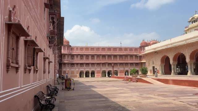 Exploring Jaipur’s Iconic City Palace in the Pink City