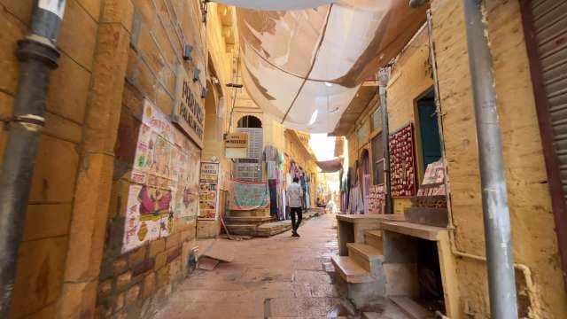 Exploring the Bustling Narrow Streets of Jaisalmer Fort