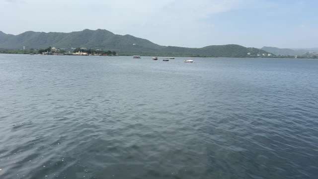Scenic View of Fatehsagar Lake and Aravalli Hills in Udaipur
