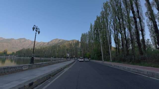 Stunning Dal Lake Boulevard Srinagar Views