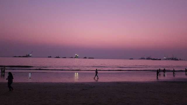 Sunset at Juhu Beach, Mumbai 