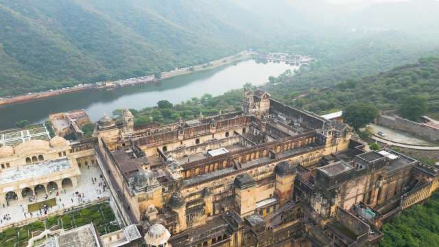 Stunning Aerial View of the Historic Amber Fort in Jaipur