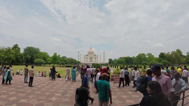 Timelapse of Tourists Visiting the Taj Mahal in Agra India