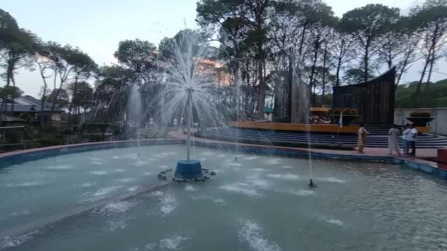 Decorative Water Fountain in Scenic Public Park
