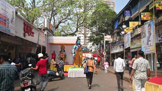 Lord Shiva Statues on Busy Mumbai Festival Street
