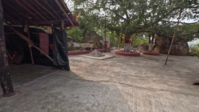 Mama Bhagne Pahar Sacred Hindu Shrine and Rural Shelter in Dubrajpur, West Bengal